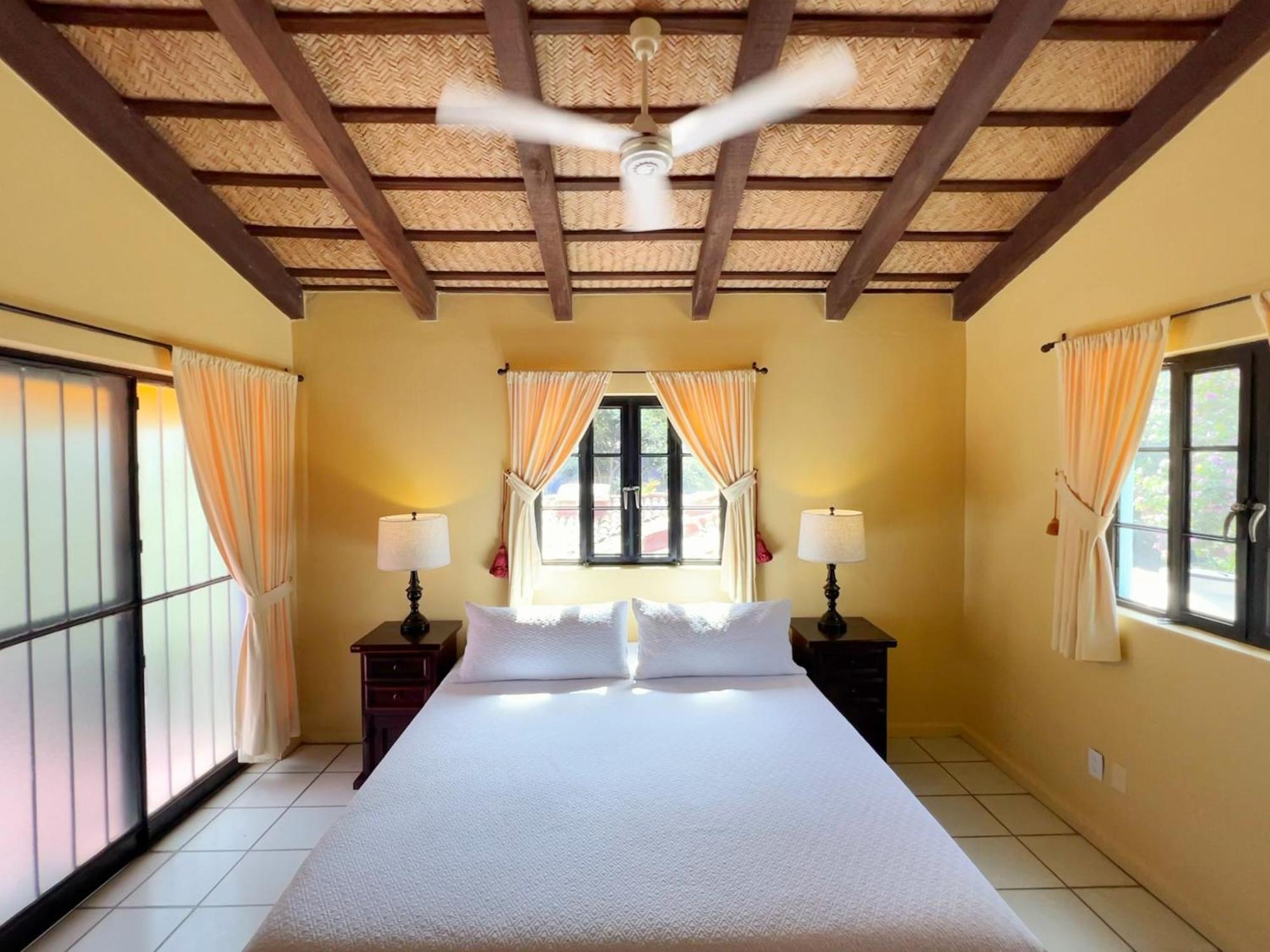 Estrellita'S Bed & Breakfast Ajijic Dış mekan fotoğraf