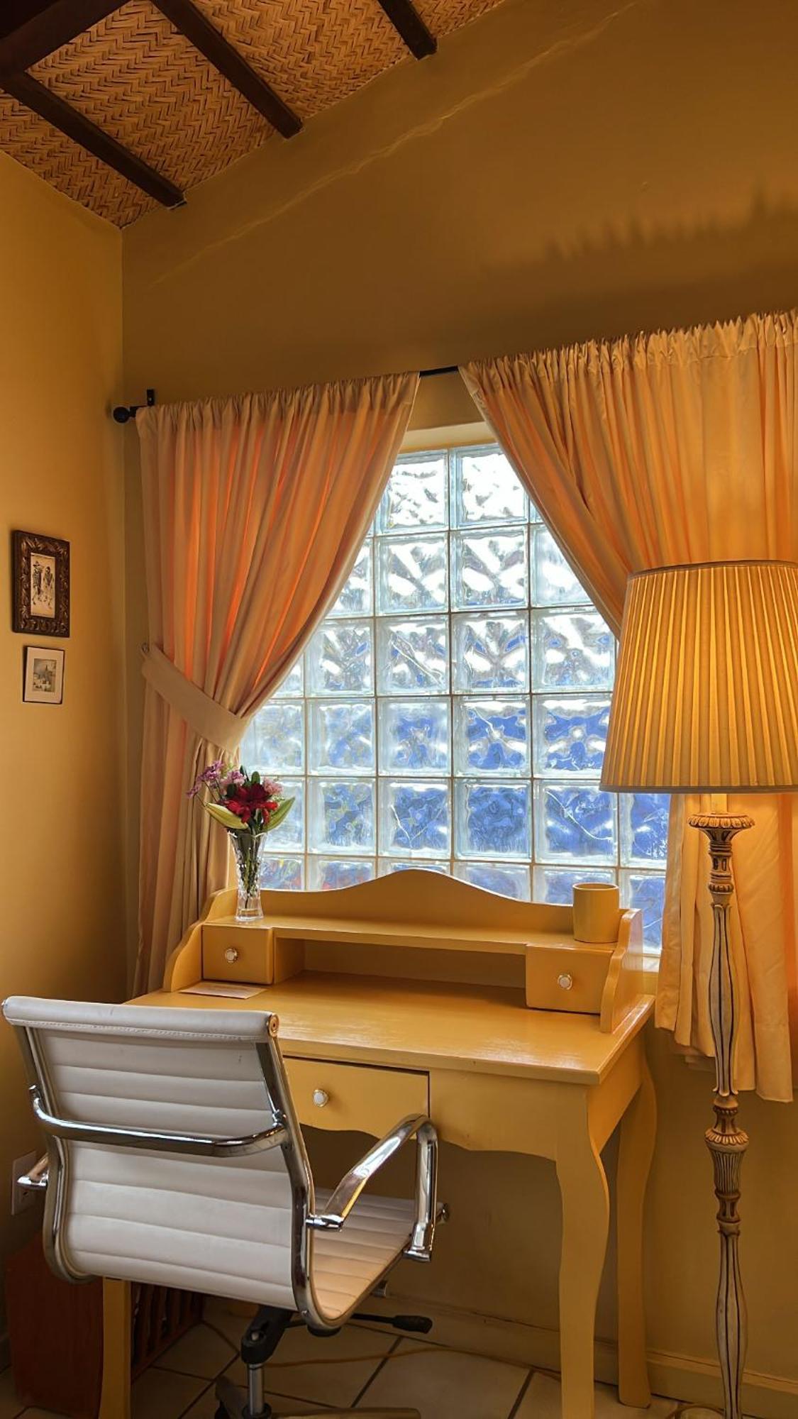 Estrellita'S Bed & Breakfast Ajijic Dış mekan fotoğraf