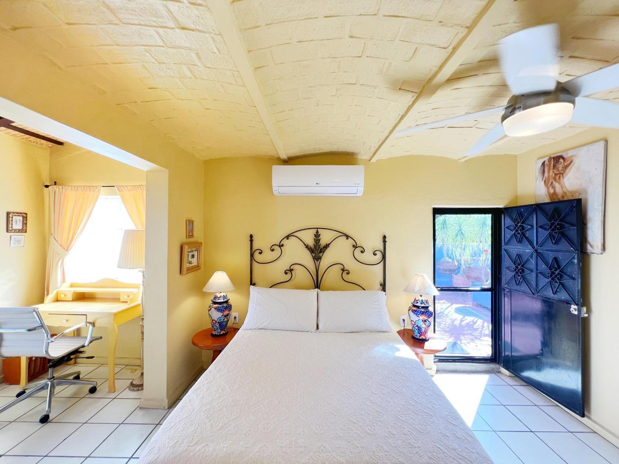 Estrellita'S Bed & Breakfast Ajijic Dış mekan fotoğraf