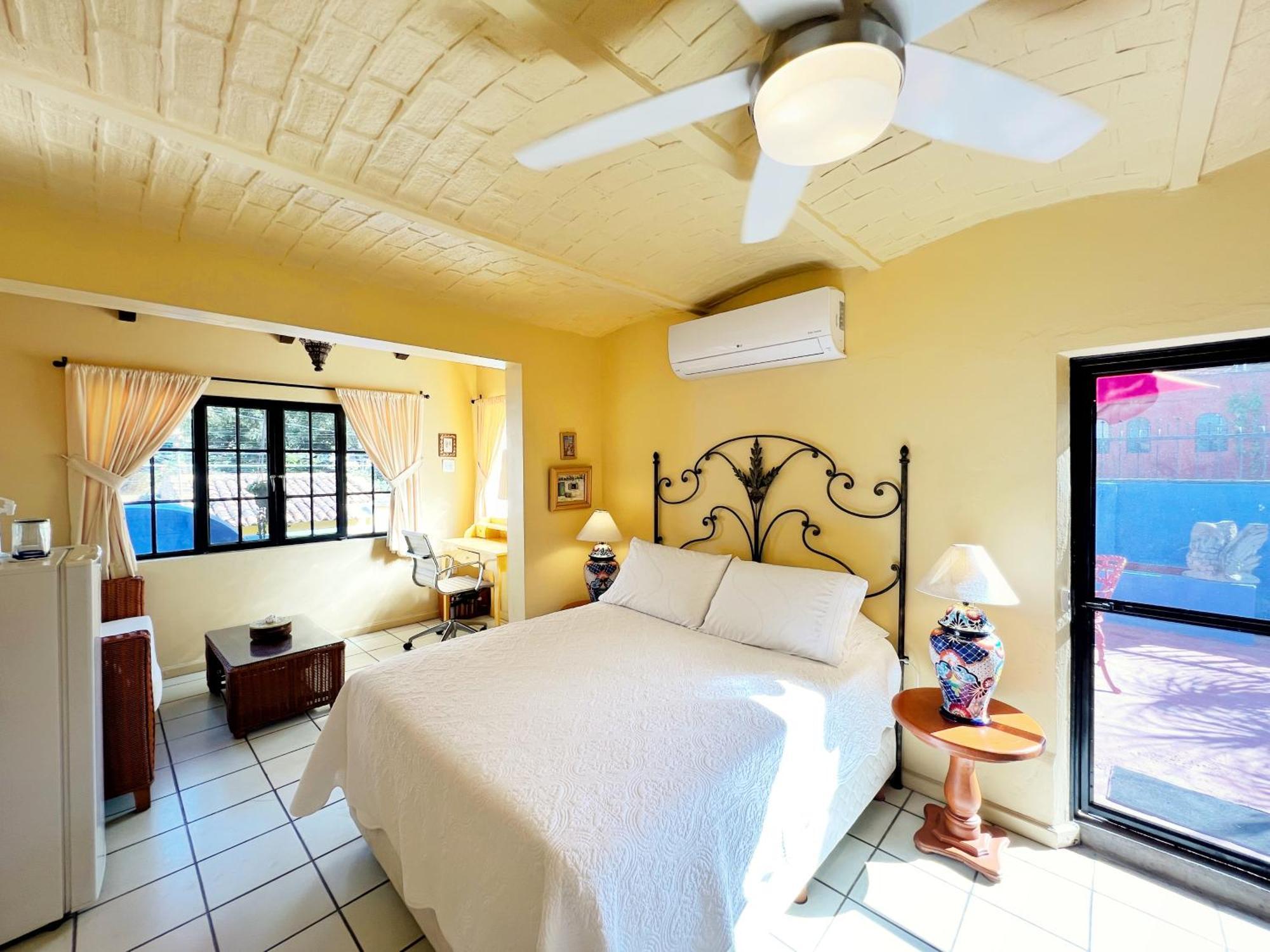 Estrellita'S Bed & Breakfast Ajijic Dış mekan fotoğraf